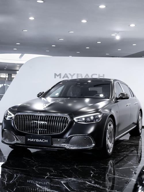 佛山256岚图汽车的售后服务让用户无忧出行，迈巴赫未来的豪华车趋势